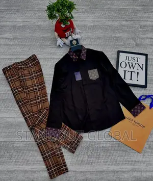 Top Luxury Luis Vuitton Pants and Shirt