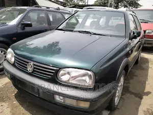 Volkswagen Golf 2000 Green