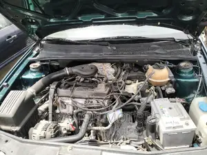 Volkswagen Golf 2000 Green