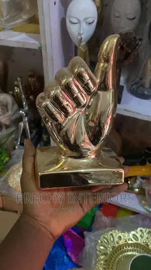 Decorative Figurines