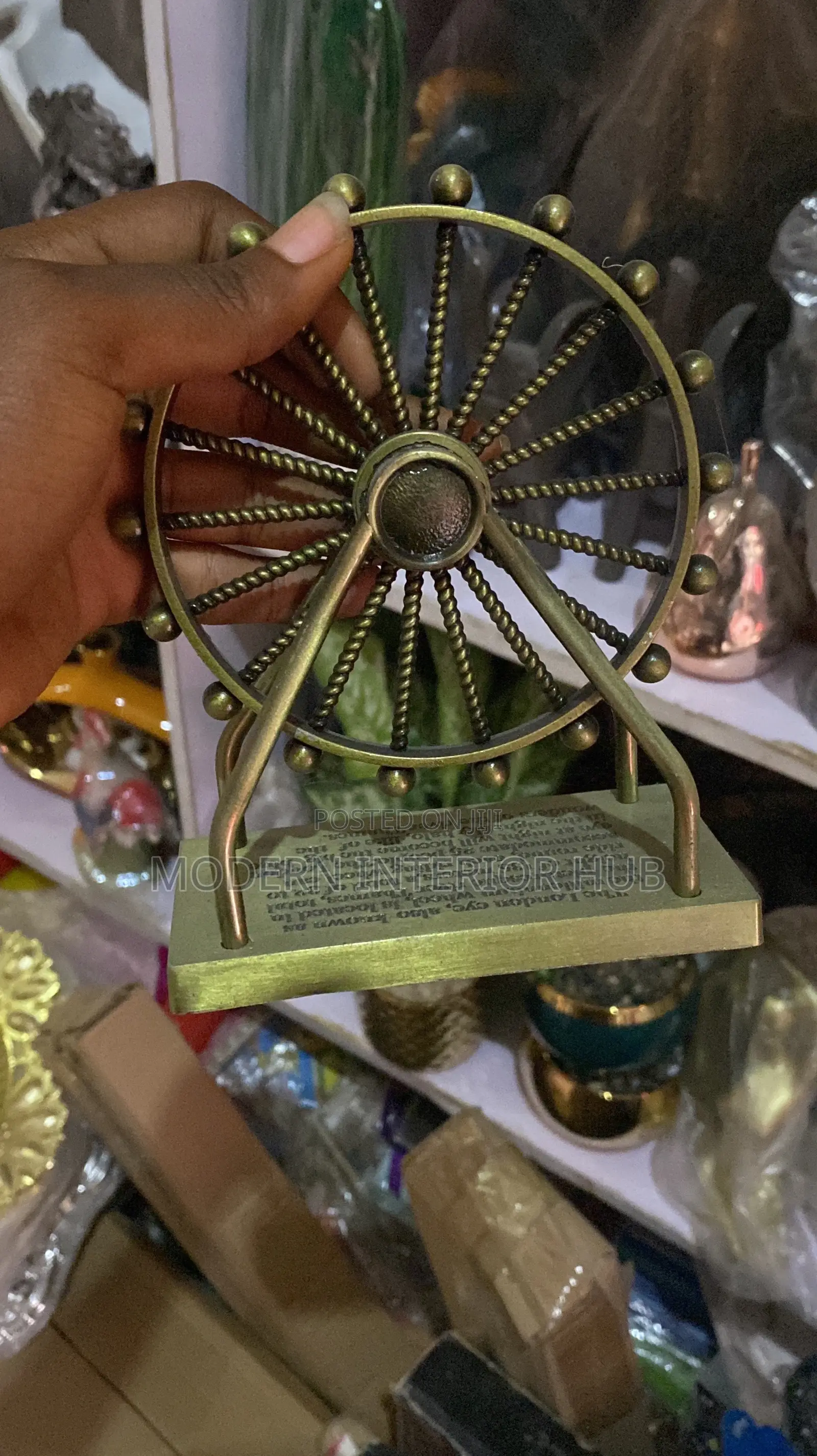 Decorative Figurines