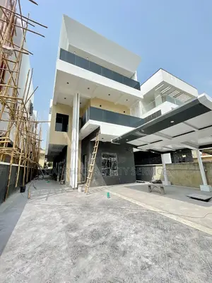 5bdrm Duplex in Lekki Phase 1 for sale
