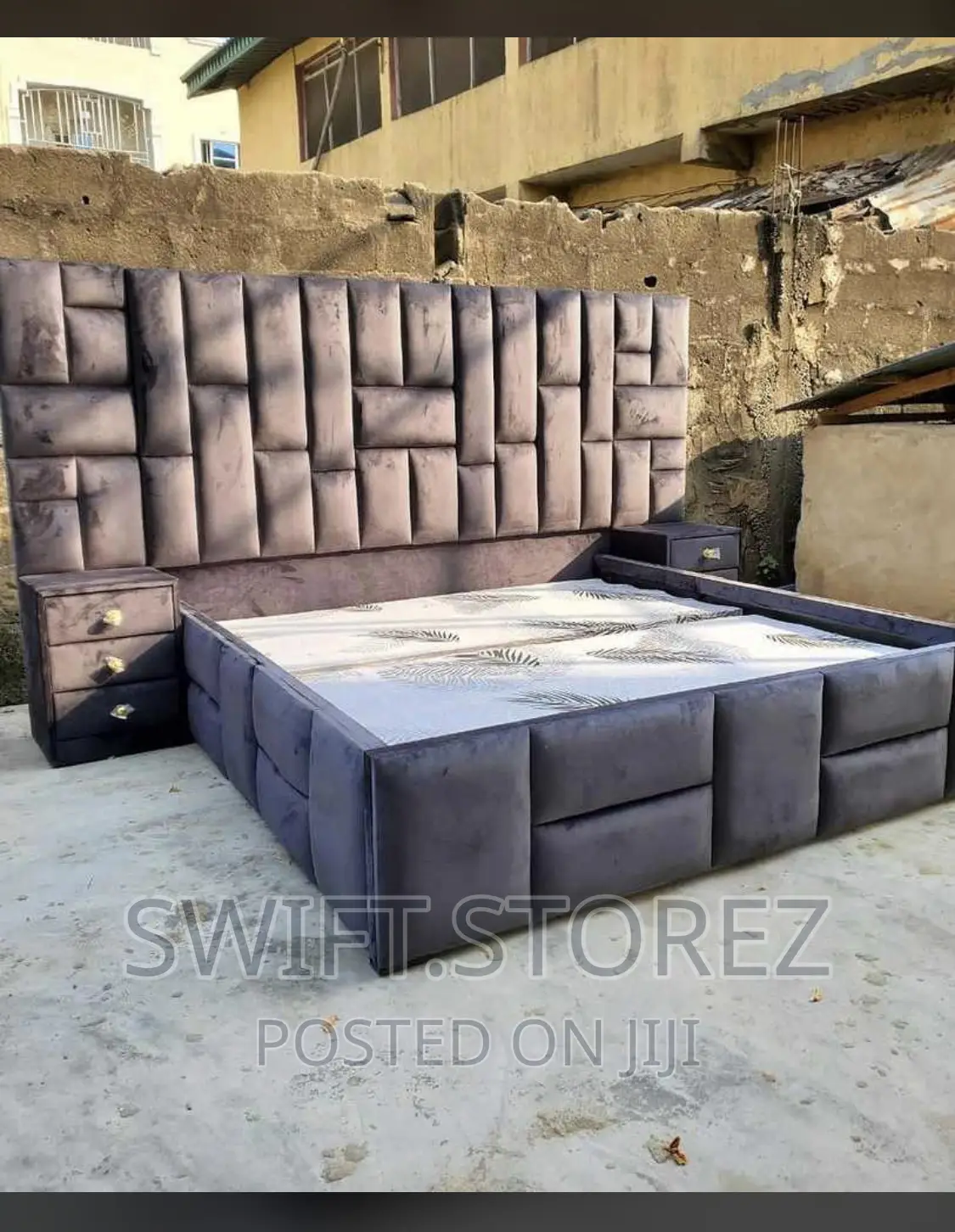 Patterned Bed With Side Drawers