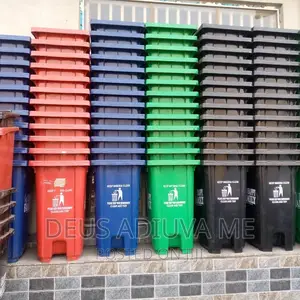 Waste Bin With Tire