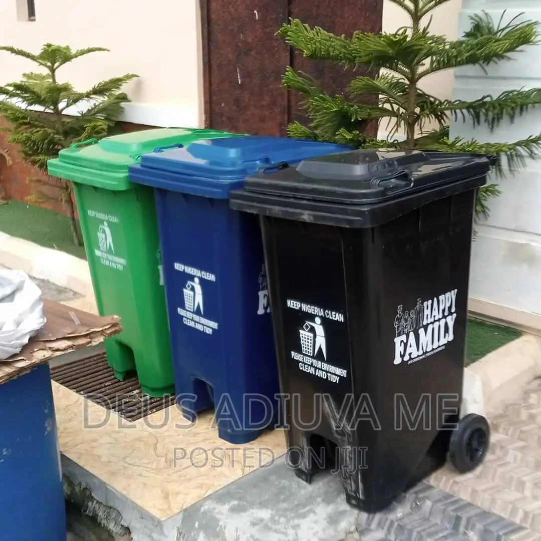 Waste Bin With Tire Tyre and Cover
