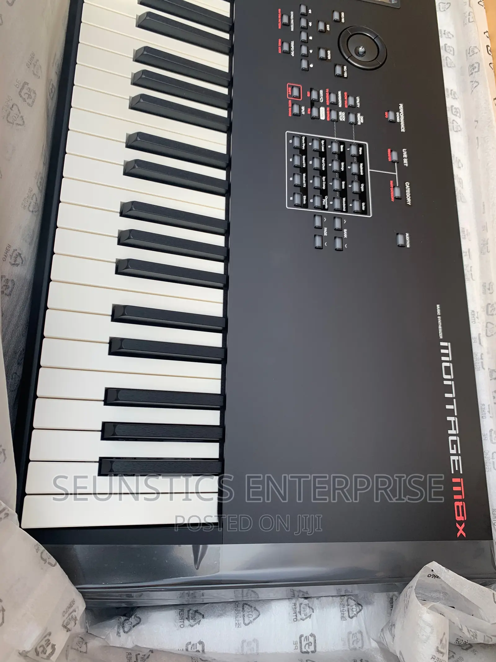 Quality Yamaha Montage M8x Keyboard/Workstation/Piano