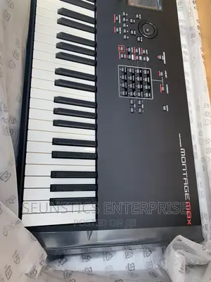 Quality Yamaha Montage M8x Keyboard/Workstation/Piano