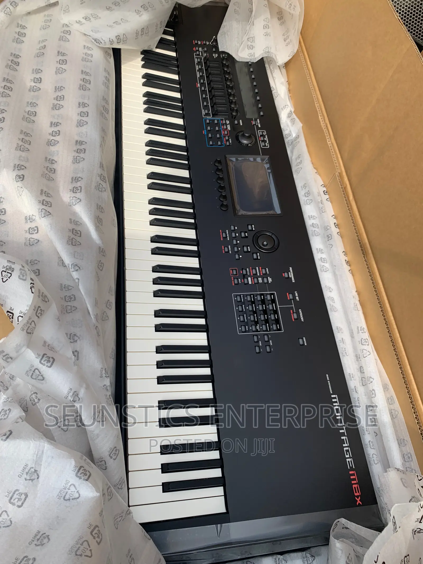 Quality Yamaha Montage M8x Keyboard/Workstation/Piano