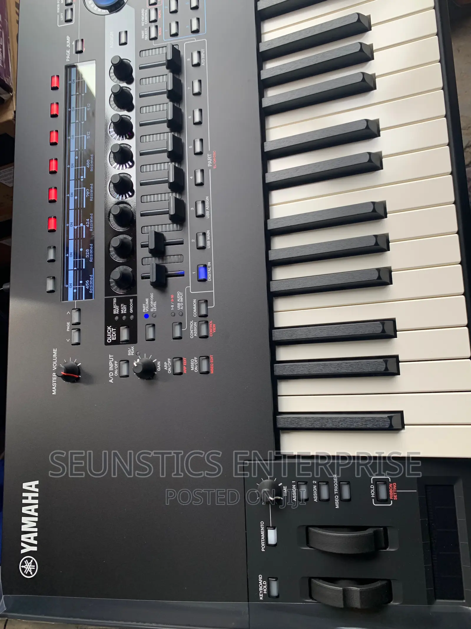 Quality Yamaha Montage M8x Keyboard/Workstation/Piano