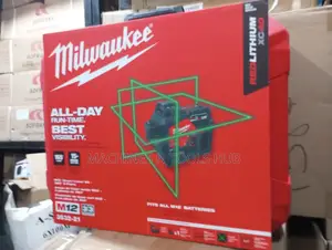 Photo - Milwaukee M12TM Green 360° 3-Plane Laser Kit