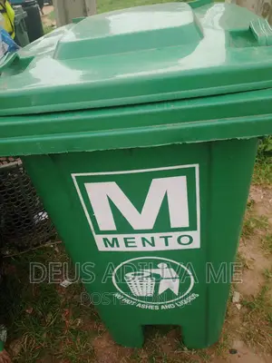 Plastic Dustbin for Home and Office
