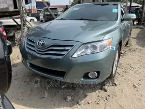 Toyota Camry 2011 Green