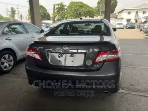 Toyota Camry 2010 Gray