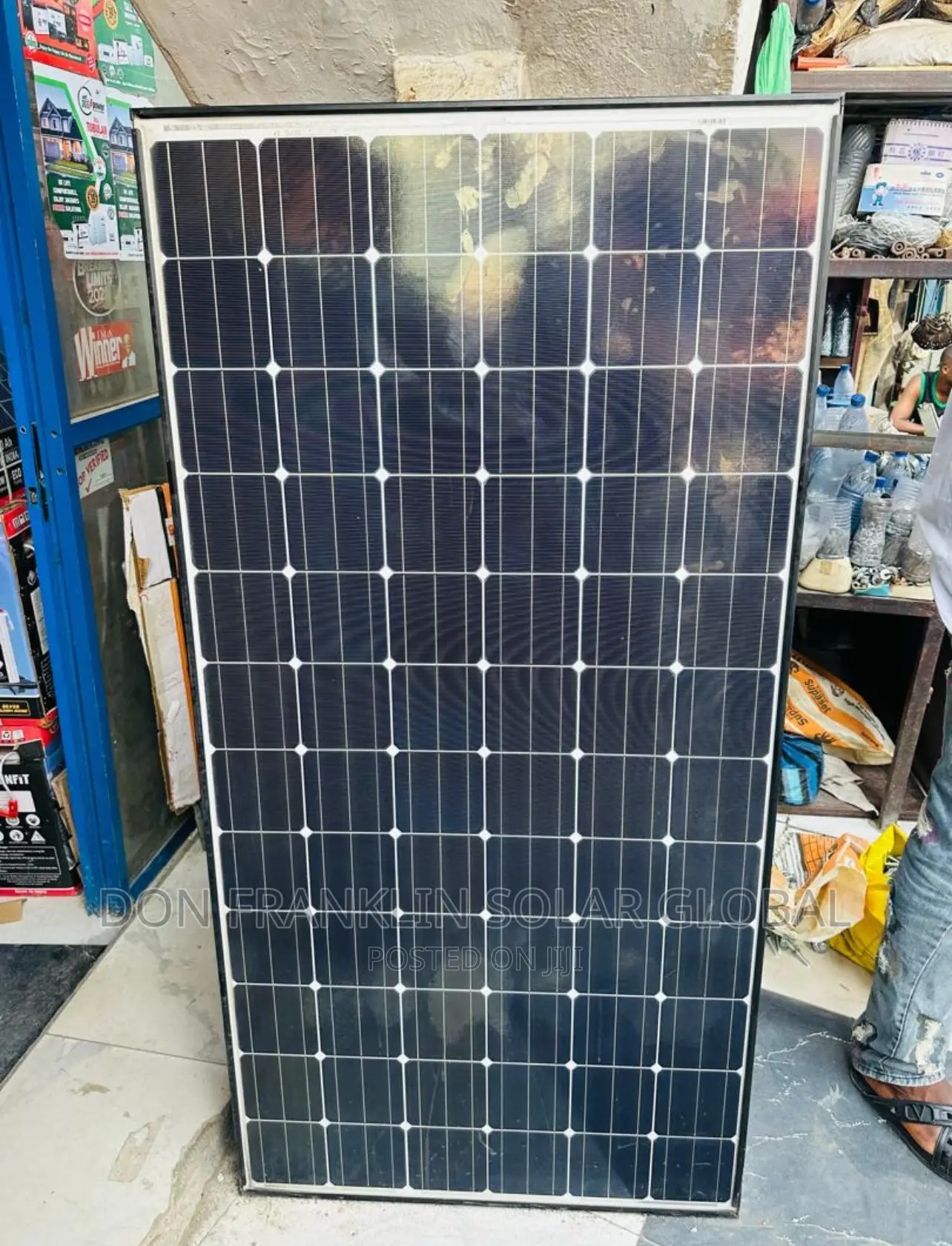 320watts Mono Canadian Solar Black Frame Panel