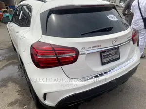 Mercedes-Benz GLA 250 2017 White