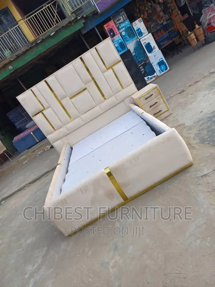 Quality 4.5by6 Ulphostery Padded Bed Frame With One Bed Side