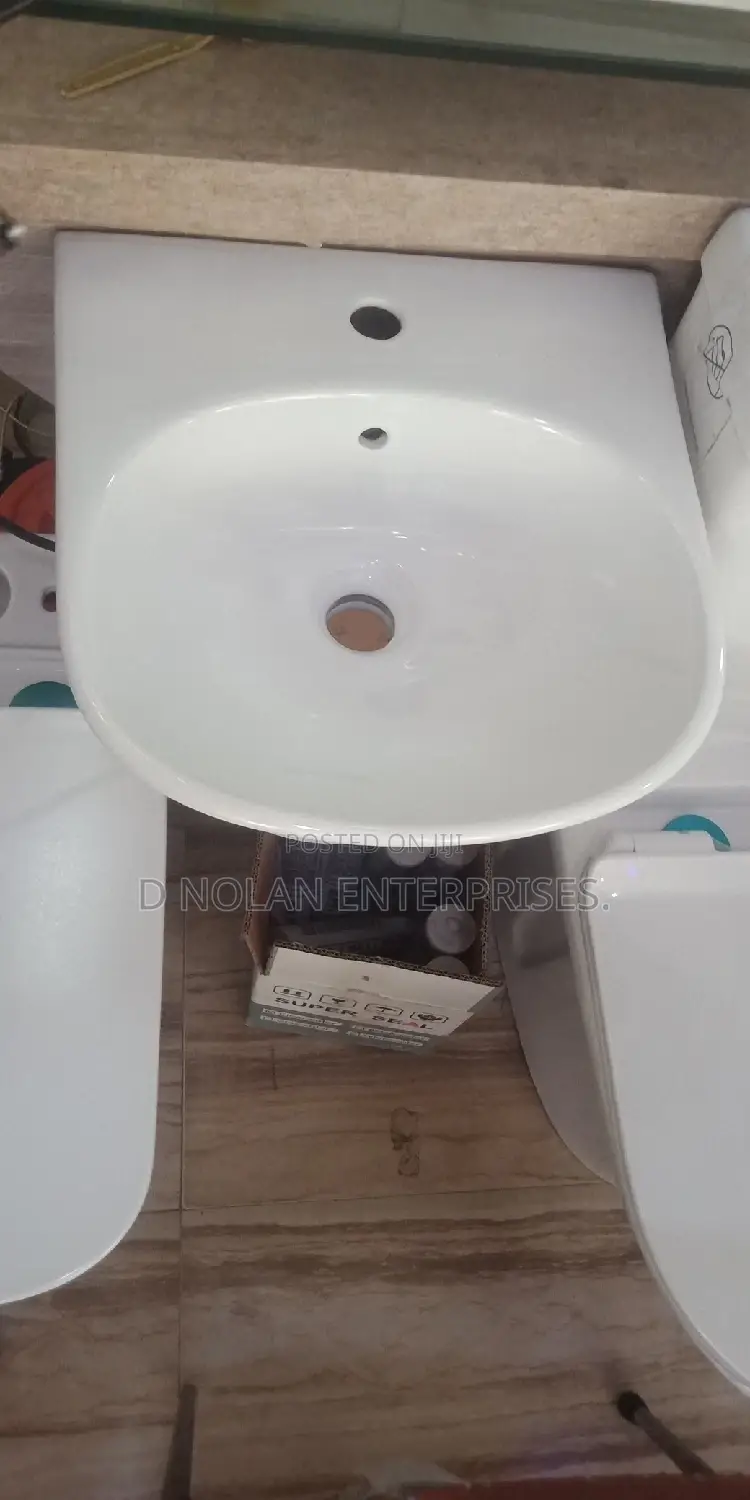 Wash Hand Basin For Small Space