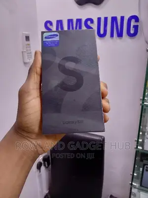 New Samsung Galaxy S22 5G 256 GB Black