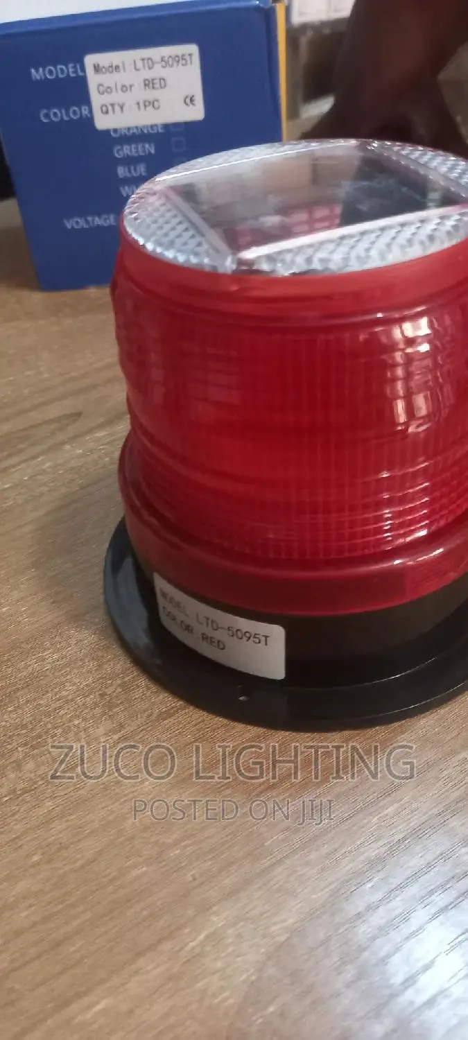 Modern High Visible Solar Powered Navigation Warning Light