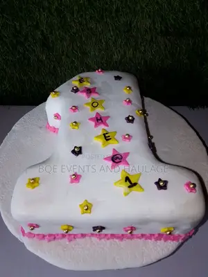 Birthday Cakes | Wedding Cakes | Mini Cakes | Cake School