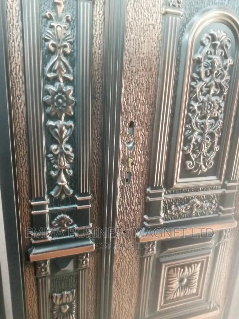 High-Quality 4ft Cast Turkey Door