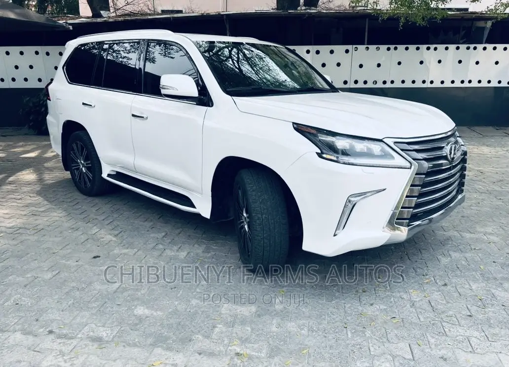 Lexus LX 2018 White