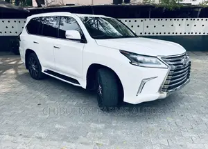 Lexus LX 2018 White