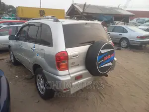 Toyota RAV4 2.0 4x4 Executive 2004 Silver