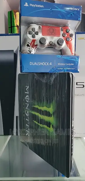 Playstation 4 Slim