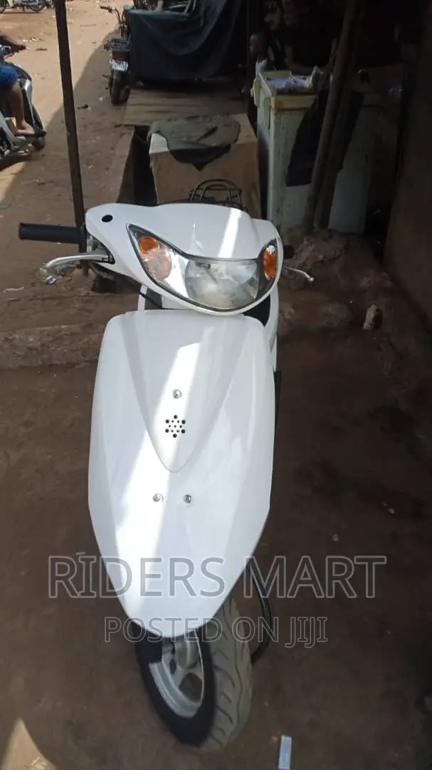 Honda Dio 2019 White