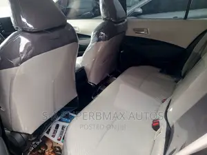 Toyota Corolla LE 2022 Blue