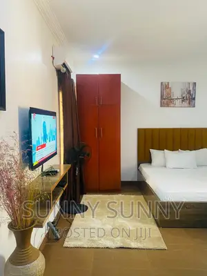 Lovely Entire Studio