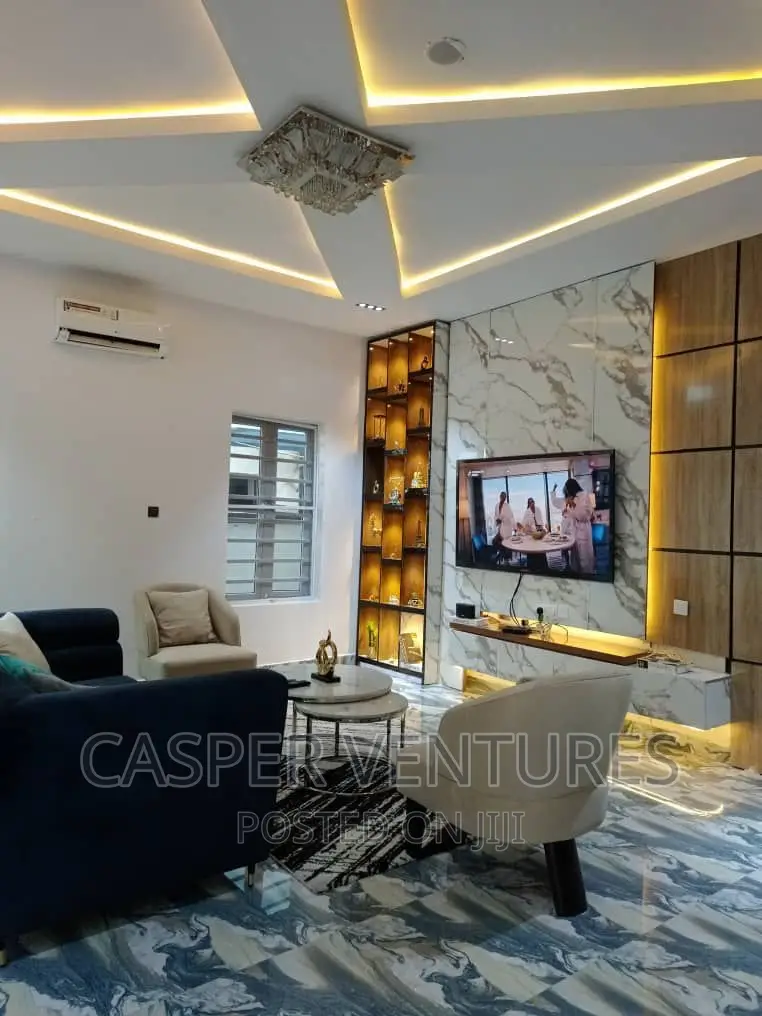 Furnished 1bdrm Room & Parlour in Osapa for rent