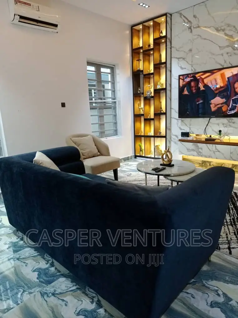 Furnished 1bdrm Room & Parlour in Osapa for rent