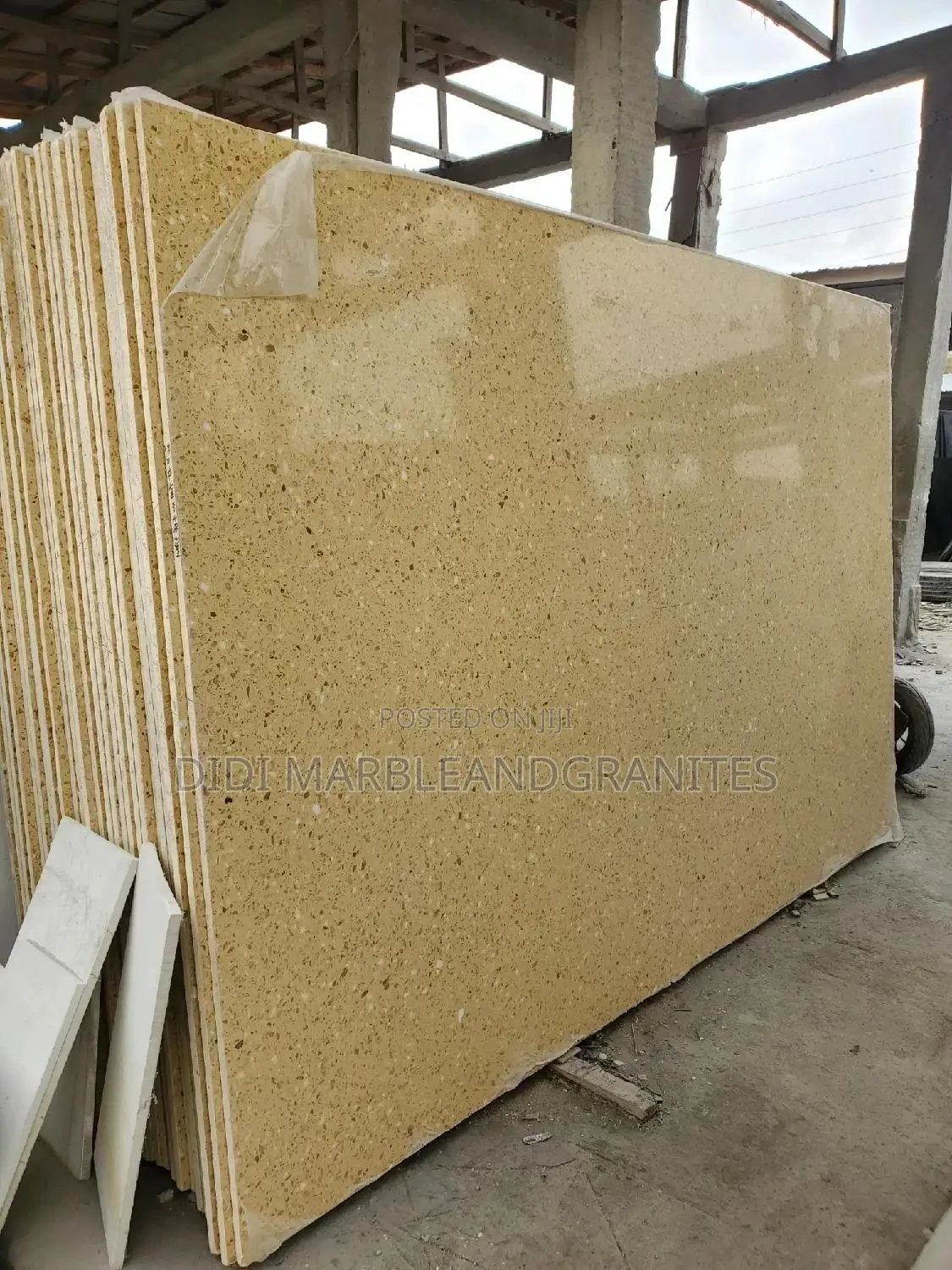 Yellow Quartz for Kitchen Counter Top.
