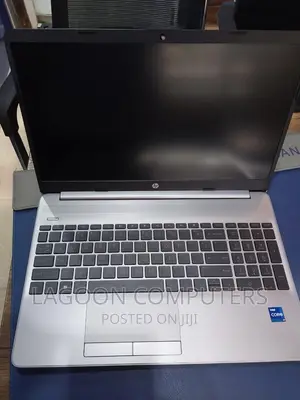 Photo - New Laptop HP 250 G8 8GB Intel Core I7 SSD 512GB