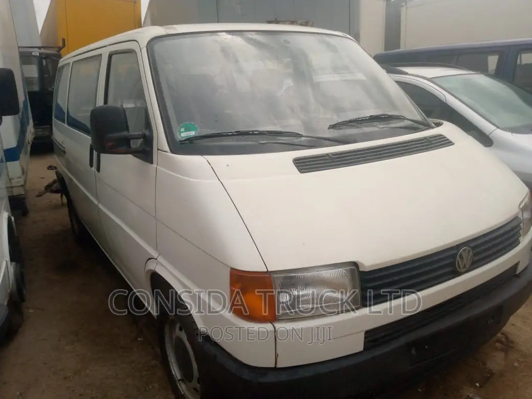 Volkswagen Transporter 2000 White