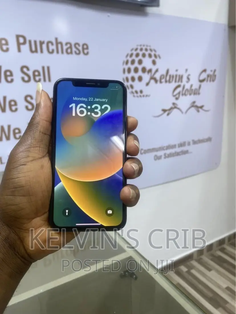 Apple iPhone X 64 GB Black