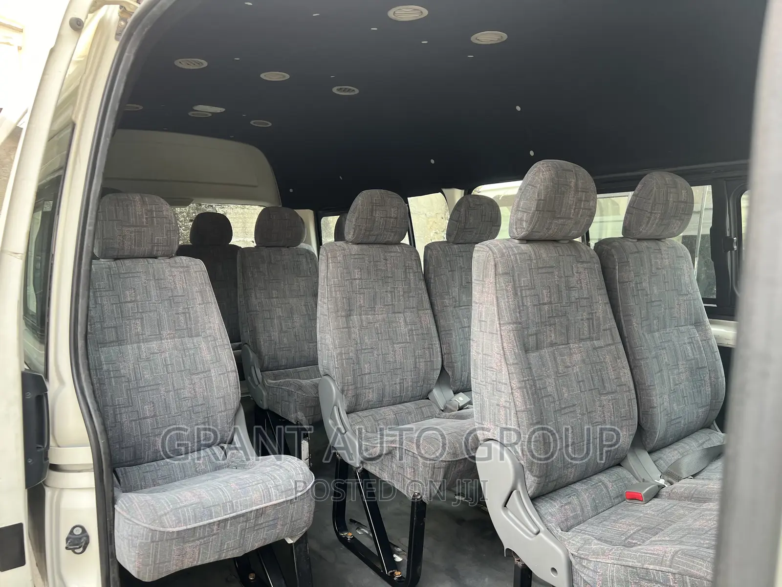 Toyota HiAce 2021 White
