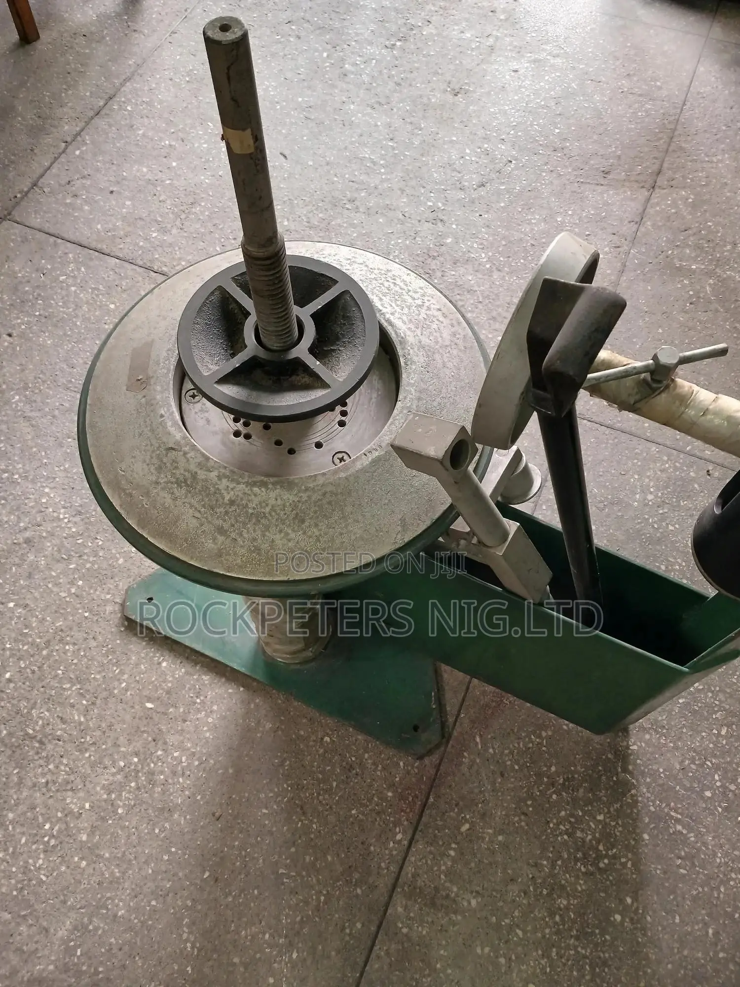 Manual Tyre Changer