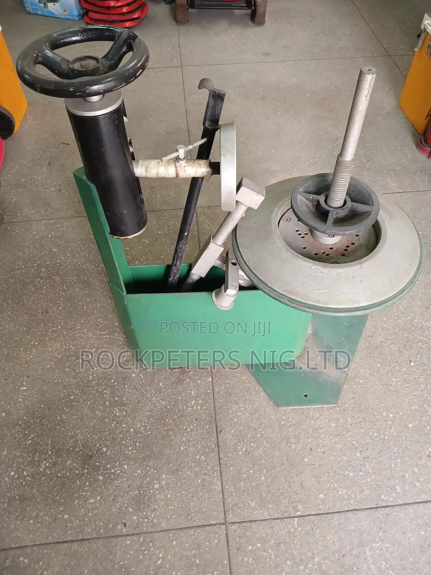 Manual Tyre Changer