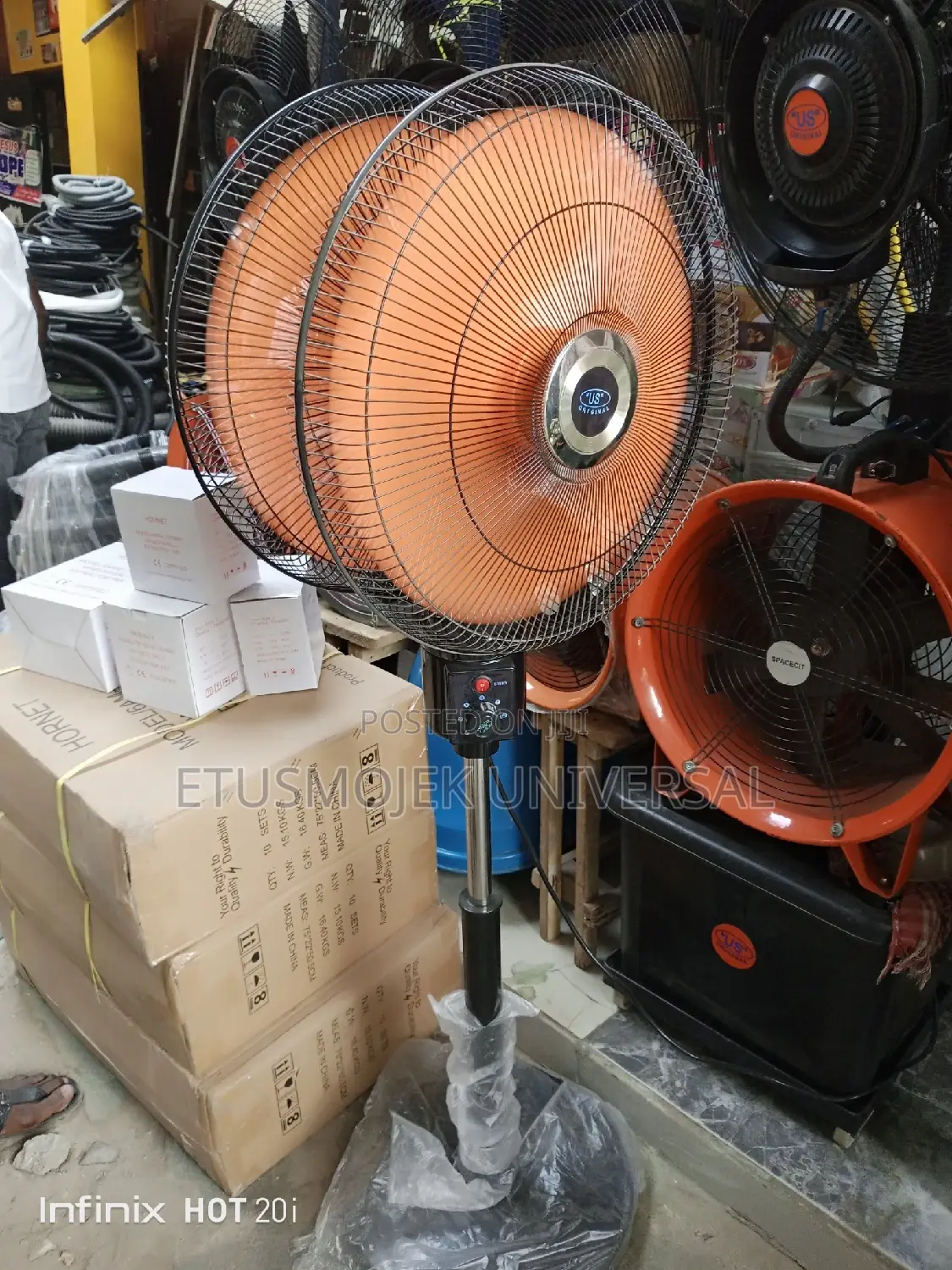 High Quality Swing Fan(Rotates 360 Degrees)