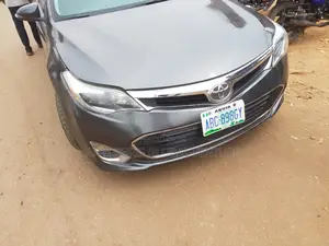 Toyota Avalon Head Light