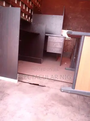 Moving / Logistics