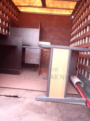 Moving / Logistics
