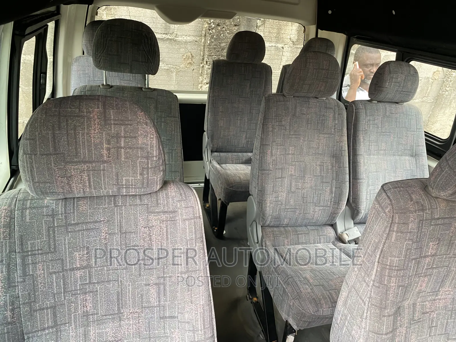 Toyota HiAce 2021 White