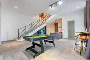 Luxury 4bed Terrace With Bath Tub, Snooker
