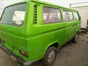 Volkswagen Transporter 2000 Green