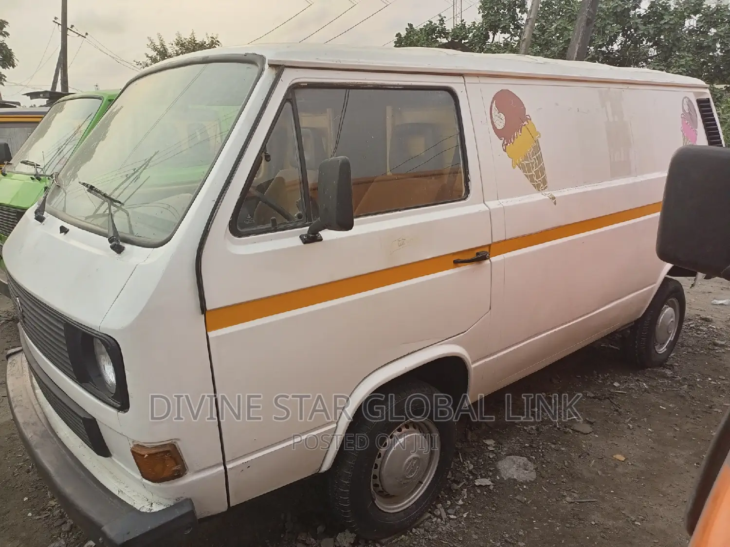 Volkswagen Transporter 2000 Orange