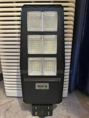 6 Eyes High Lumination Solar Street Lights